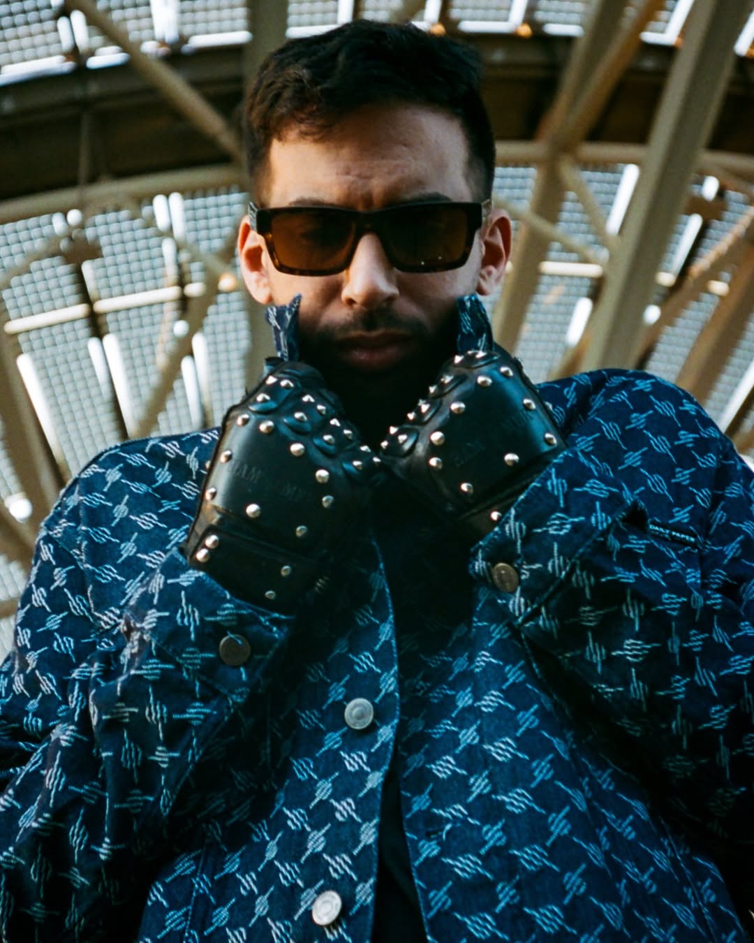 artist profile: @itsnovo
creative direction, styling & photography by @omarabulata, shot on 35mm.